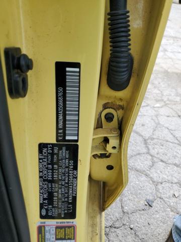 KNADM4A35G6687650 - 2016 KIA RIO LX YELLOW photo 12