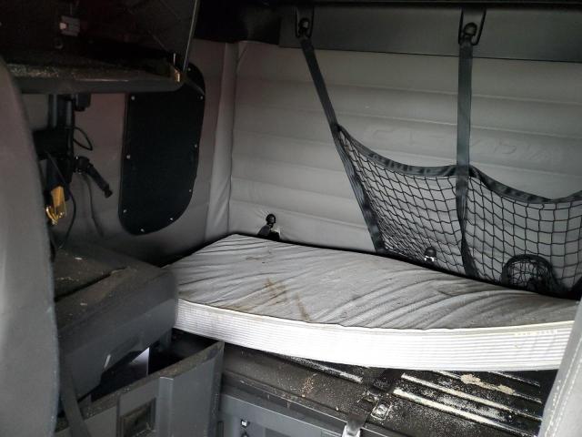 3AKJHHDR5KSKJ9572 - 2019 FREIGHTLINER CASCADIA WHITE photo 6