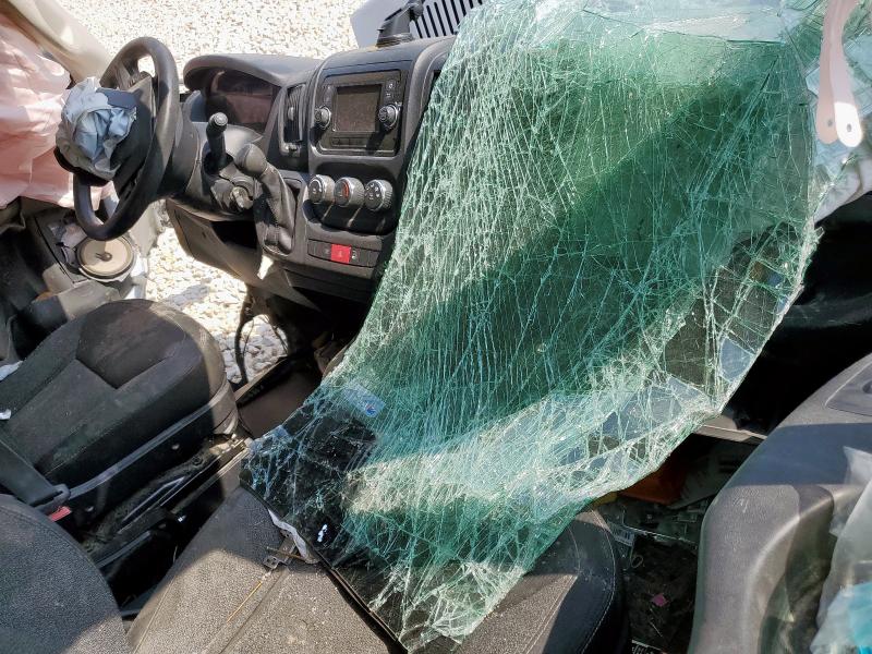 3C6TRVCG2JE101968 - 2018 RAM PROMASTER 2500 HIGH თეთრი ფოტო 8