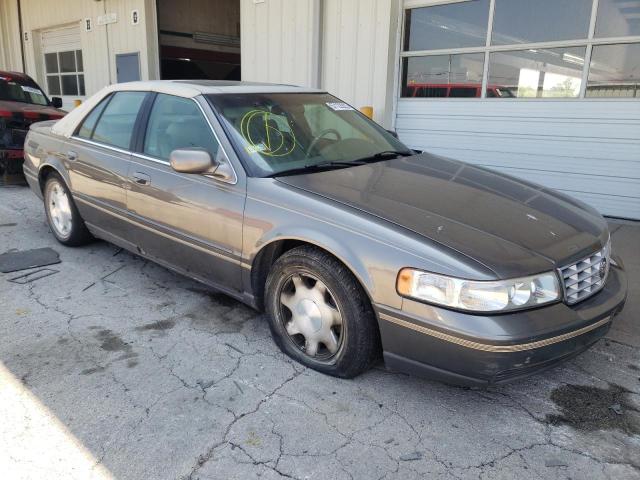 1G6KS54Y3XU919299 - 1999 CADILLAC SEVILLE SLS GOLD photo 4