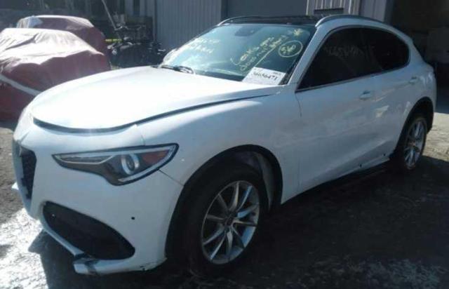 ZASFAKBN4J7B78389 - 2018 ALFA ROMEO STELVIO TI WHITE photo 2