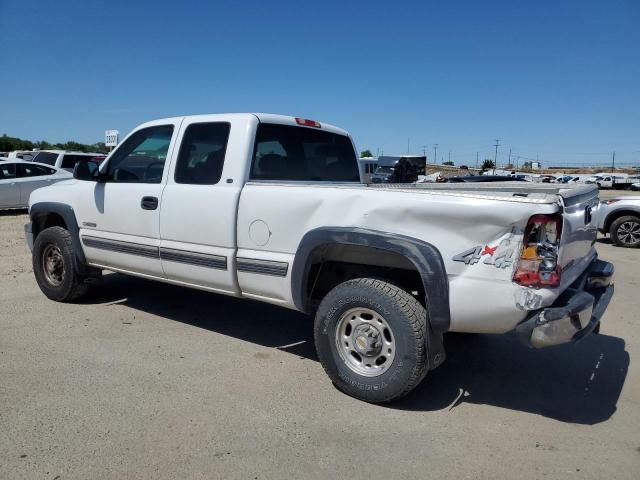 1GCGK29U5YE122216 - 2000 CHEVROLET SILVERADO K2500 WHITE photo 2