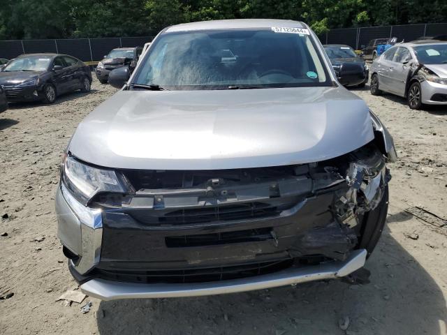 JA4AZ3A33JJ006384 - 2018 MITSUBISHI OUTLANDER SE SILVER photo 5