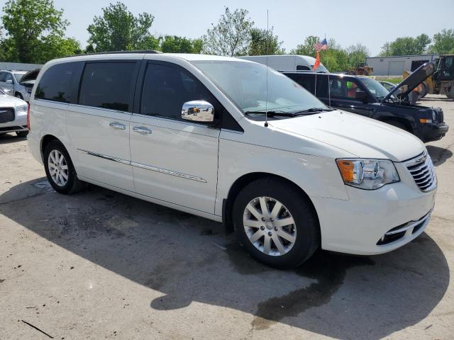 2C4RC1CG1CR327563 - 2012 CHRYSLER TOWN & COU TOURING L WHITE photo 4