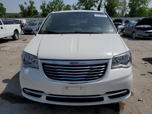 2C4RC1CG1CR327563 - 2012 CHRYSLER TOWN & COU TOURING L WHITE photo 5