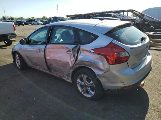 1FADP3K25EL323646 - 2014 FORD FOCUS SE SILVER photo 2