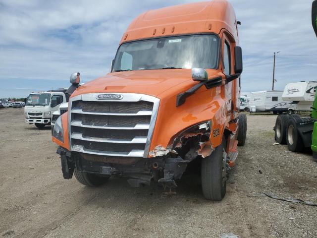 3AKJHHDR6KSKJ6731 - 2019 FREIGHTLINER CASCADIA 1 ORANGE photo 9