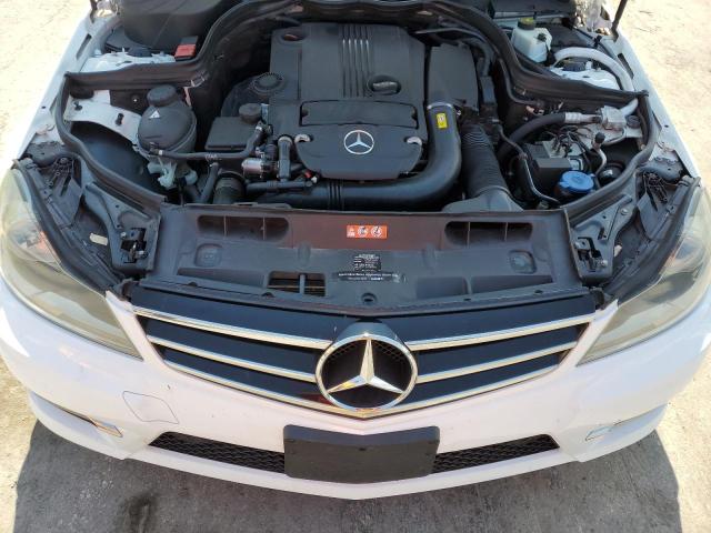 WDDGF4HB3EG232963 - 2014 MERCEDES-BENZ C 250 WHITE photo 11