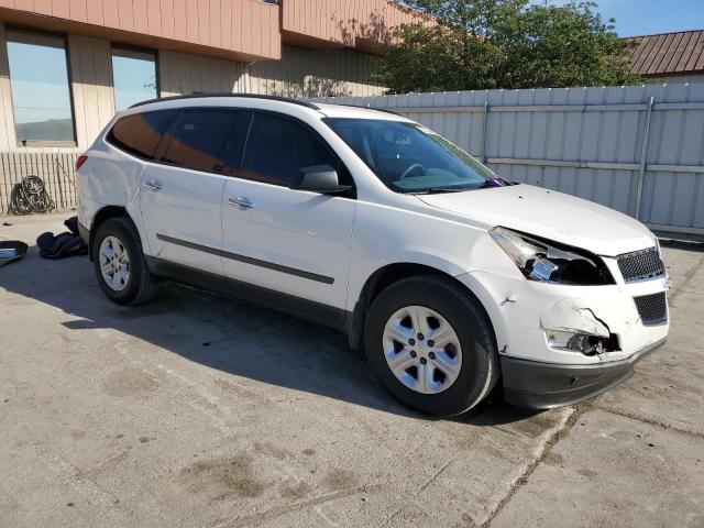 1GNKRFEDXCJ414910 - 2012 CHEVROLET TRAVERSE LS WHITE photo 4