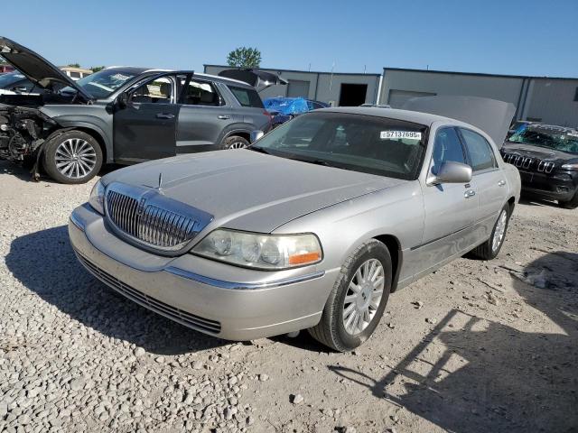 1LNHM81W84Y639593 - 2004 LINCOLN TOWN CAR EXECUTIVE Silber Foto 1