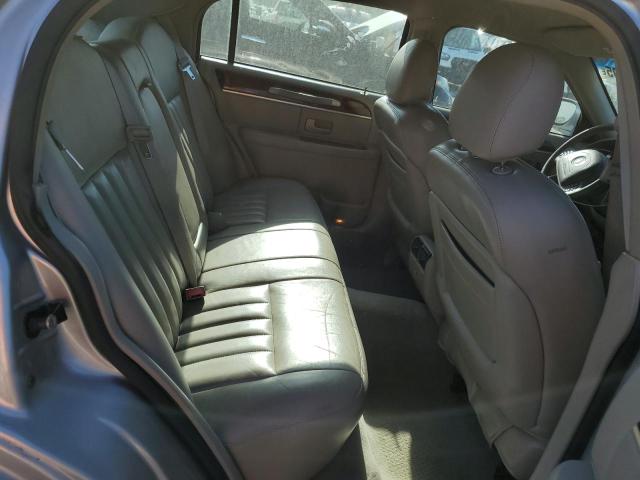 1LNHM81W84Y639593 - 2004 LINCOLN TOWN CAR EXECUTIVE Silber Foto 10
