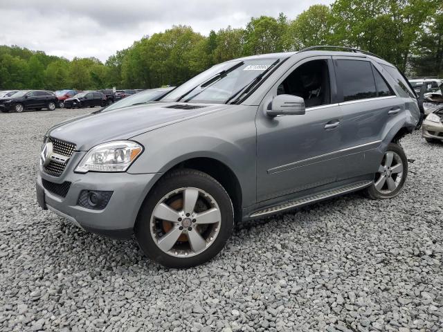 4JGBB8GB1BA665782 - 2011 MERCEDES-BENZ ML 350 4MATIC GRAY photo 1