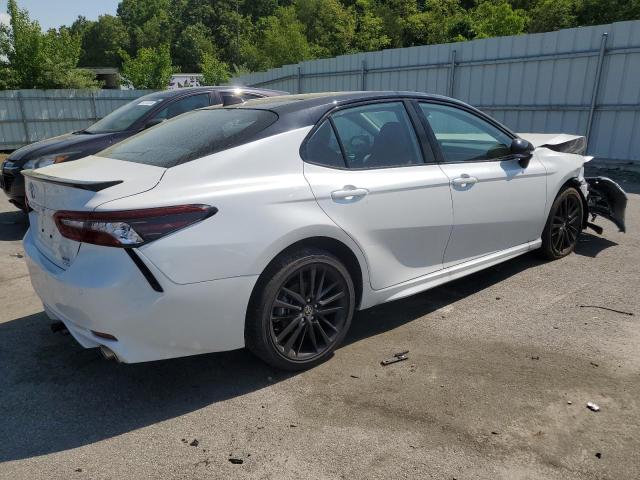 4T1K61BK5RU122690 - 2024 TOYOTA CAMRY XSE WHITE photo 3