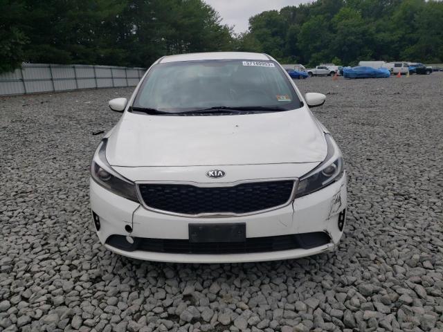 3KPFK4A76HE091723 - 2017 KIA FORTE EX LX WHITE photo 5