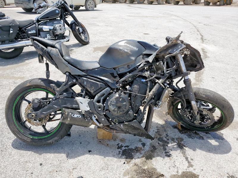 ML5EXER15RDAC3623 - 2024 KAWASAKI EX650 R GRAY photo 1