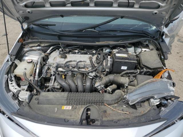 5YFEPMAE2MP167362 - 2021 TOYOTA COROLLA LE SILVER photo 11