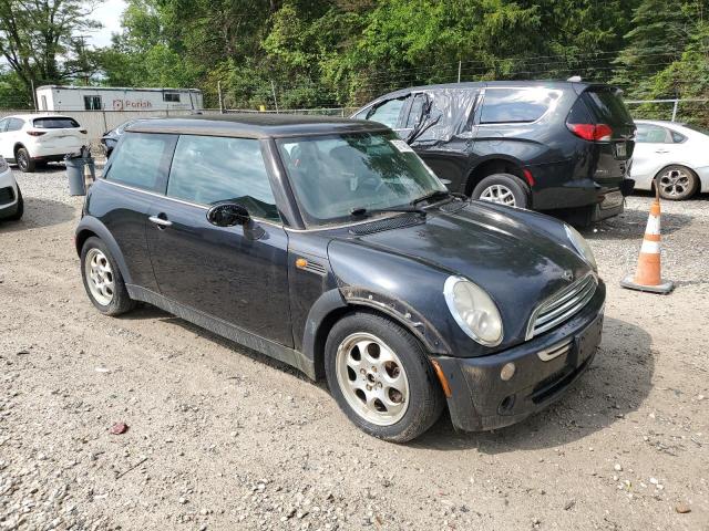 WMWRC33525TJ72881 - 2005 MINI COOPER BLUE photo 4