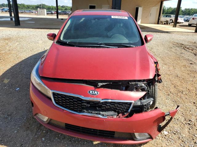 3KPFL4A75JE266885 - 2018 KIA FORTE LX RED photo 5