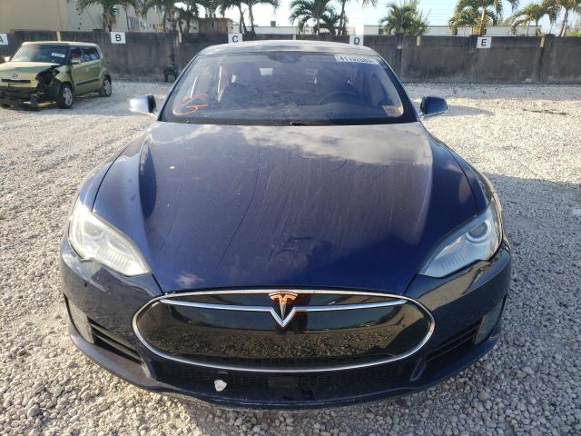 5YJSA1E13GF129942 - 2016 TESLA MODEL S ლურჯი ფოტო 5