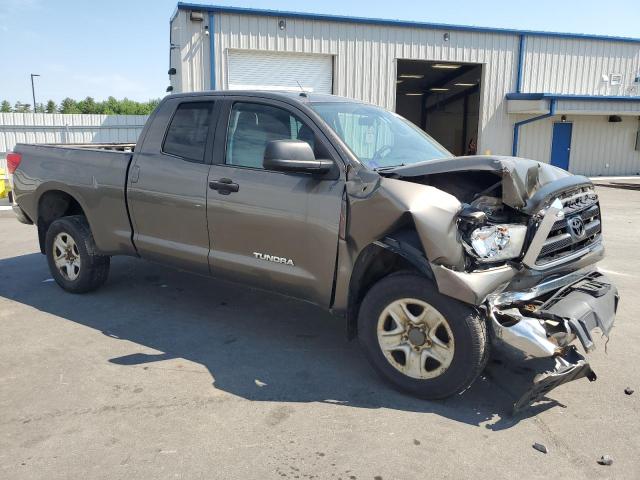 5TFUM5F17BX022056 - 2011 TOYOTA TUNDRA DOUBLE CAB SR5 BROWN photo 4