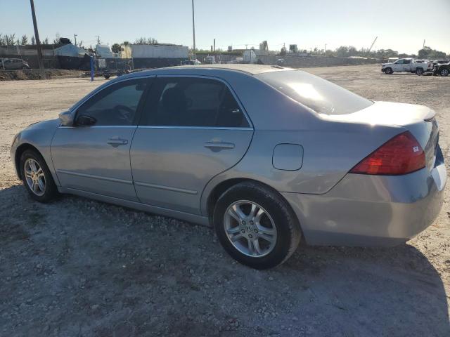1HGCM56887A047942 - 2007 HONDA ACCORD EX SILVER photo 2