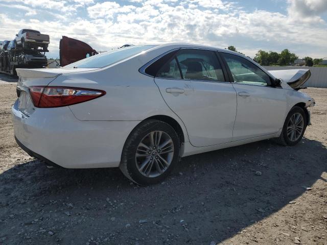 4T1BF1FK6GU172327 - 2016 TOYOTA CAMRY LE WHITE photo 3