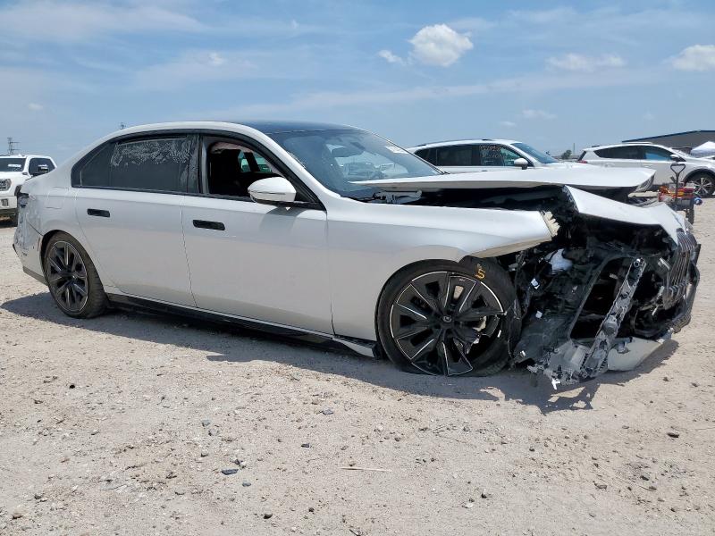 WBY53EJ00RCP86806 - 2024 BMW I7 XDRIVE60 WHITE photo 4
