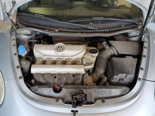 3VWPG3AG3AM008080 - 2010 VOLKSWAGEN NEW BEETLE SILVER photo 11