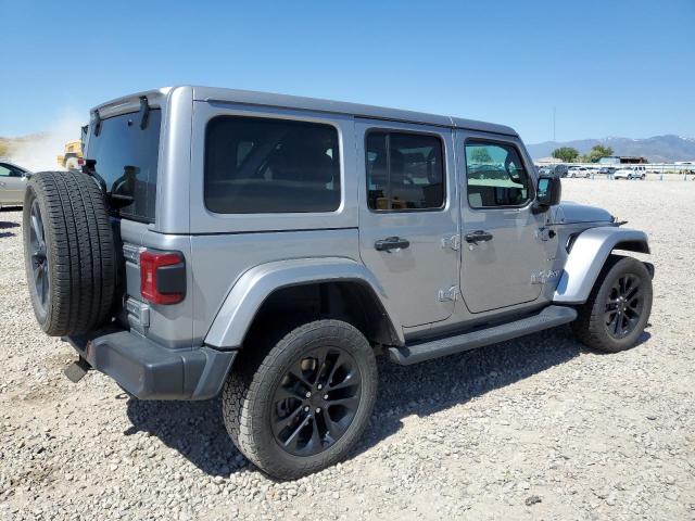 1C4JJXP6XMW642720 - 2021 JEEP WRANGLER U SAHARA 4XE SILVER photo 3