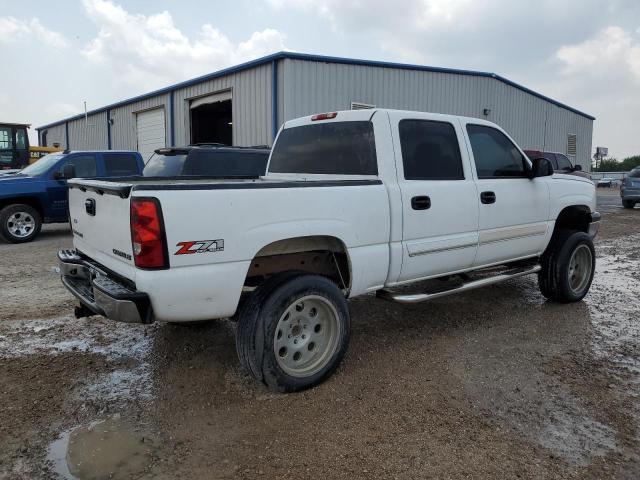 2GCEK13T451241325 - 2005 CHEVROLET SILVERADO K1500 WHITE photo 3