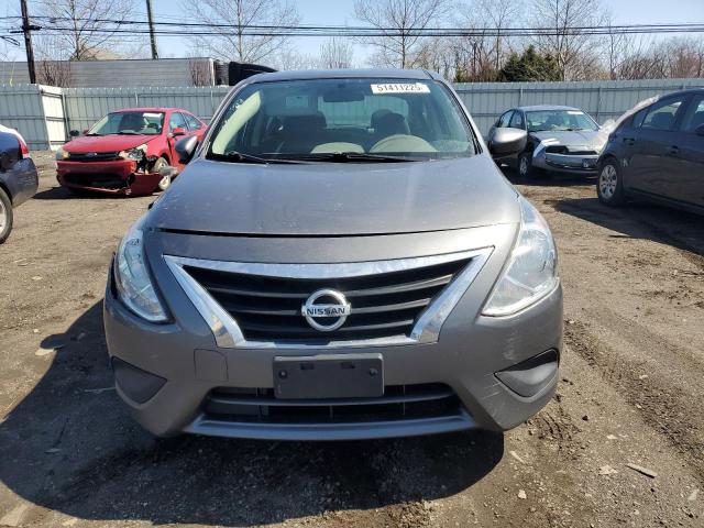 3N1CN7AP4KL880583 - 2019 NISSAN VERSA S GRAY photo 5
