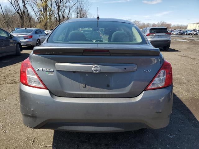 3N1CN7AP4KL880583 - 2019 NISSAN VERSA S GRAY photo 6