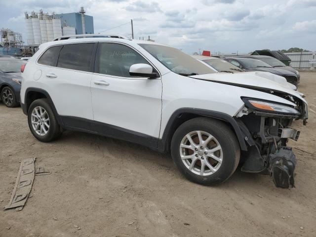 1C4PJLCB0GW356062 - 2016 JEEP CHEROKEE LATITUDE WHITE photo 4