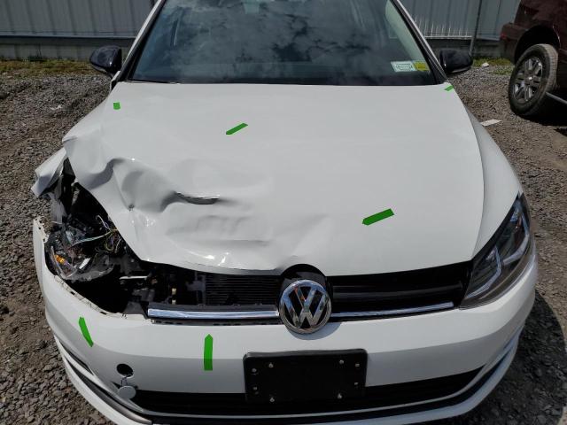 3VW117AU4HM035139 - 2017 VOLKSWAGEN GOLF S WHITE photo 11