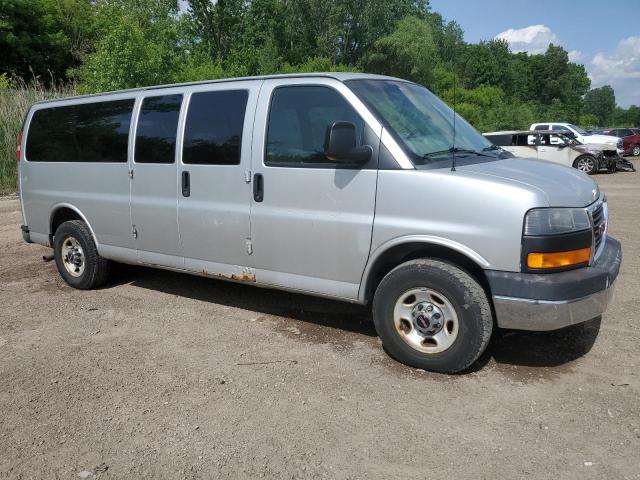 1GJ2G1DG2A1126477 - 2010 GMC SAVANA G3500 LT SILVER photo 4