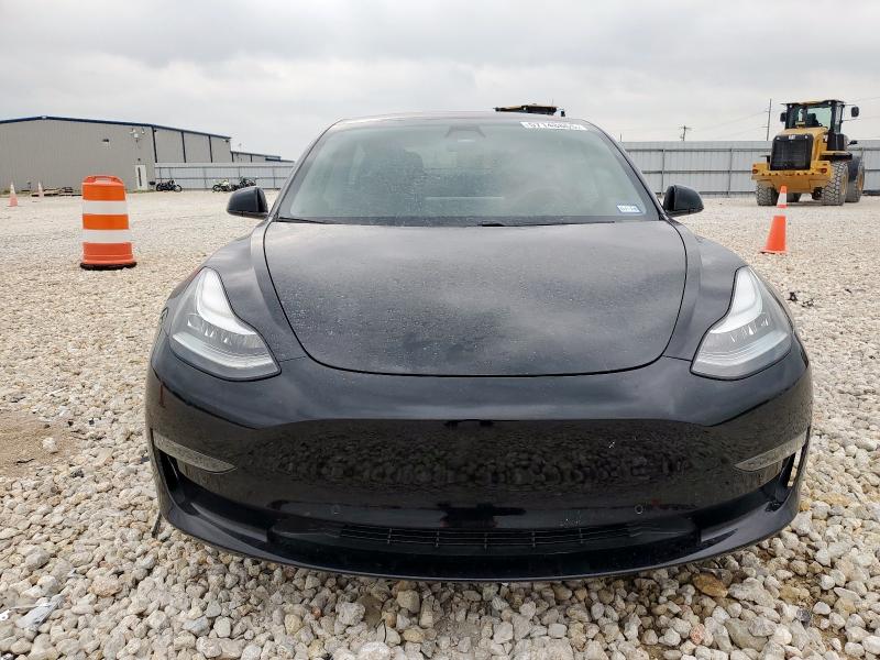 5YJ3E1EA6JF023680 - 2018 TESLA MODEL 3 Czarny zdjęcie 5