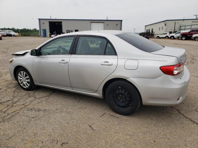 5YFBU4EE6DP075791 - 2013 TOYOTA COROLLA LE BASE SILVER photo 2