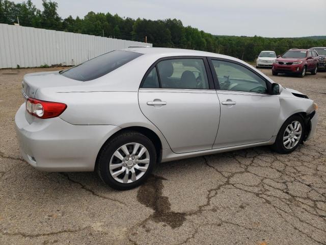 5YFBU4EE6DP075791 - 2013 TOYOTA COROLLA LE BASE SILVER photo 3