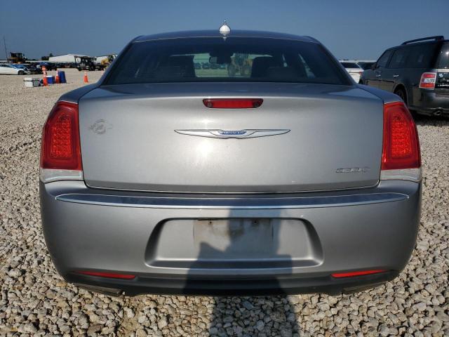 2C3CCAPT9JH227621 - 2018 CHRYSLER 300C SILVER photo 6