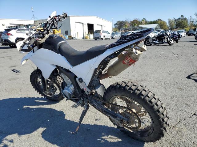 JYADG22Y9BA000454 - 2011 YAMAHA WR250 X WHITE photo 3