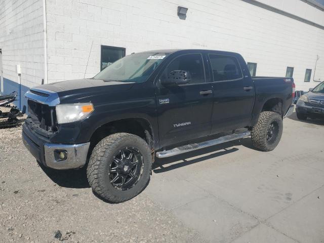 2017 TOYOTA TUNDRA CREWMAX SR5, null