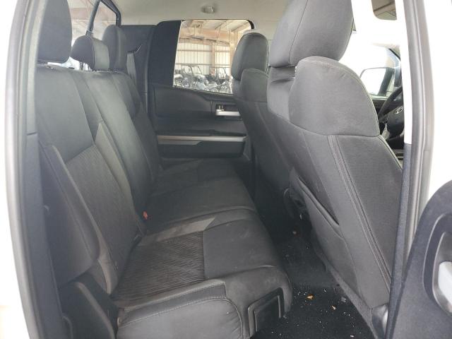 5TFUW5F16FX445887 - 2015 TOYOTA TUNDRA DOUBLE CAB SR/SR5 WHITE photo 10
