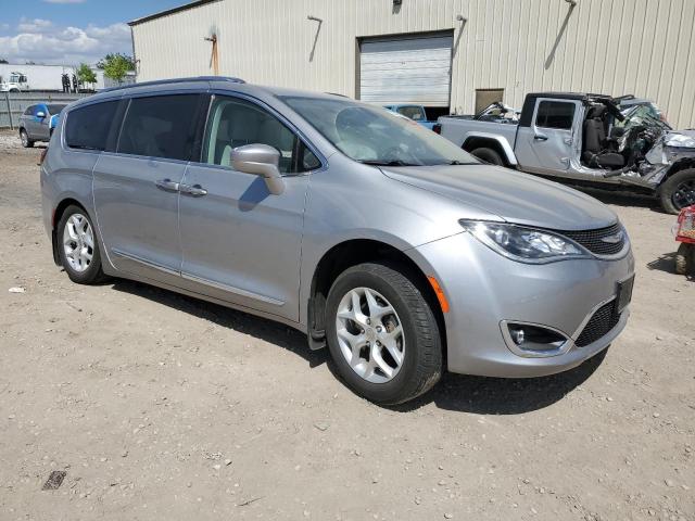 2C4RC1EG2HR816607 - 2017 CHRYSLER PACIFICA TOURING L PLUS SILVER photo 4