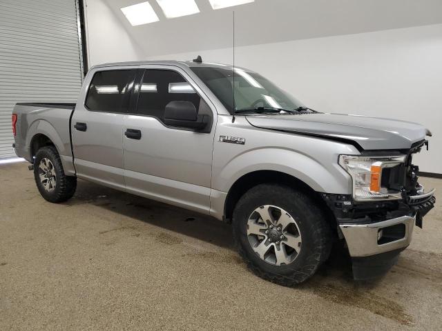 1FTEW1C43LKD28210 - 2020 FORD F150 SUPERCREW SILVER photo 4