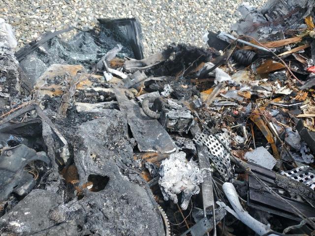 5YJSA1E29FF118905 - 2015 TESLA MODEL S წითელი ფოტო 8