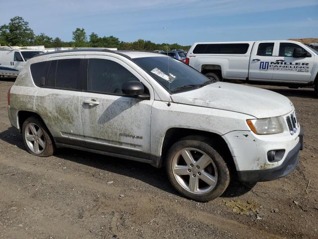 1C4NJDCB9DD174221 - 2013 JEEP COMPASS LIMITED WHITE photo 4