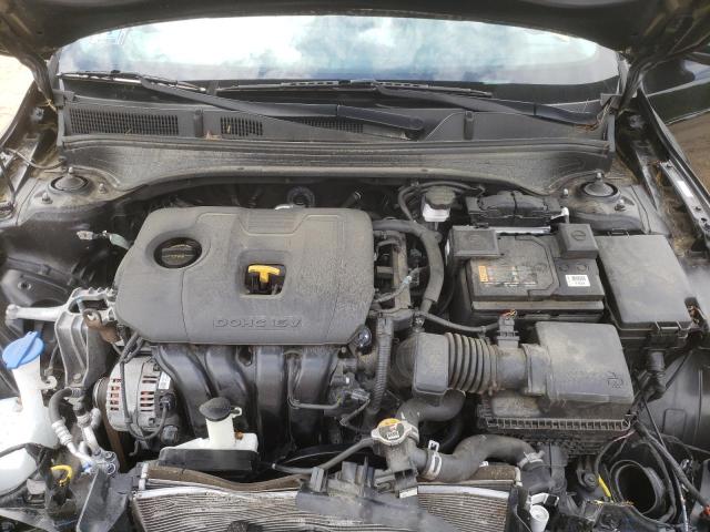 3KPF24AD9KE087436 - 2019 KIA FORTE FE BLACK photo 11