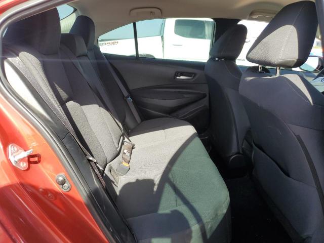 5YFEPMAE2MP264495 - 2021 TOYOTA COROLLA LE RED photo 10