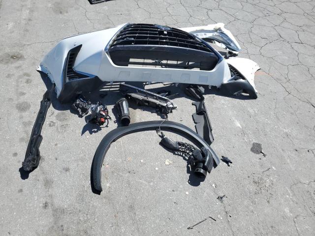 JTJYARBZ8K2137899 - 2019 LEXUS NX 300 BASE Blanc photo 13