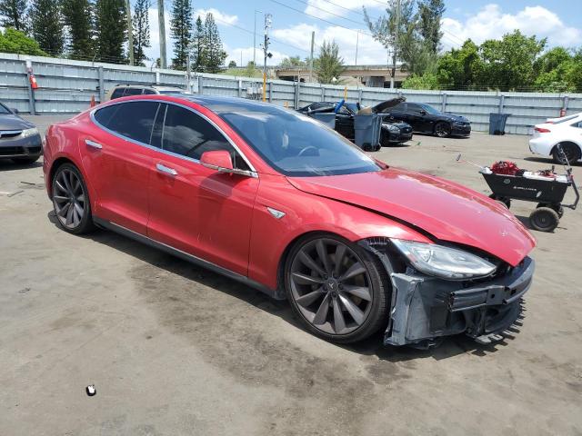 5YJSA1DP9DFP08936 - 2013 TESLA MODEL S RED photo 4